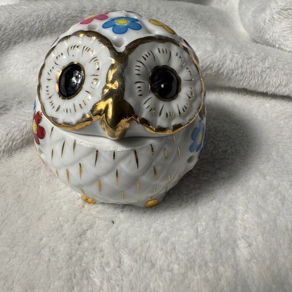Pair Ceramic Owl Luminary Candle Holders Floral Gold Accent Lidded Decor